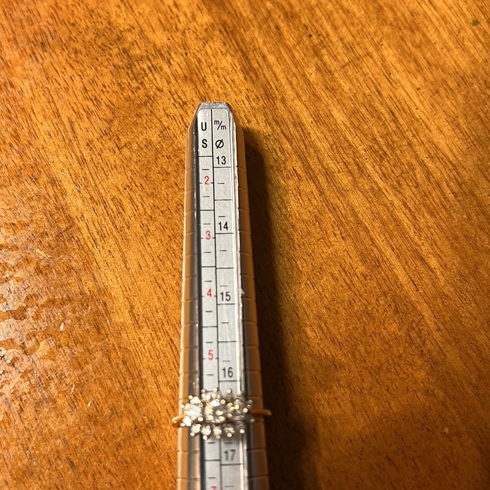 Diamond ring - Picture 17 of 17